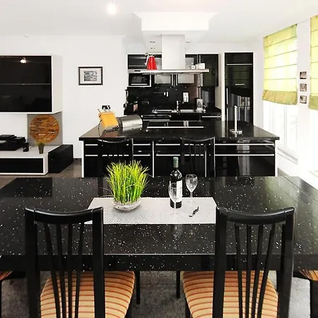 Business In By Interhome Lejlighed *