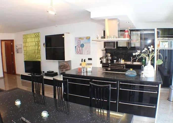 Business In By Interhome